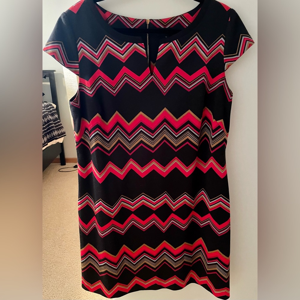 Tahari Size 14 Knit Dress